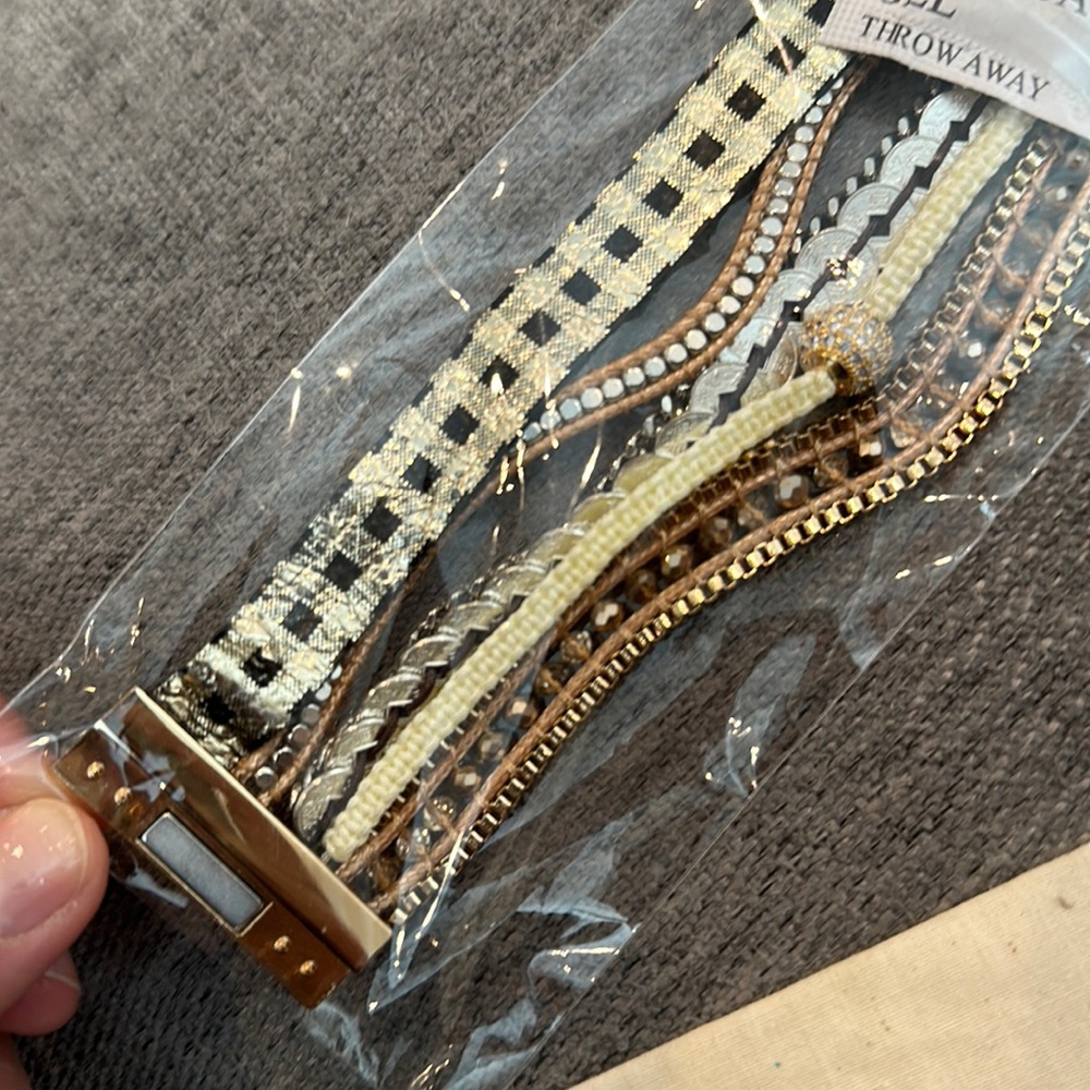 NEW Victoria Emerson Cuff